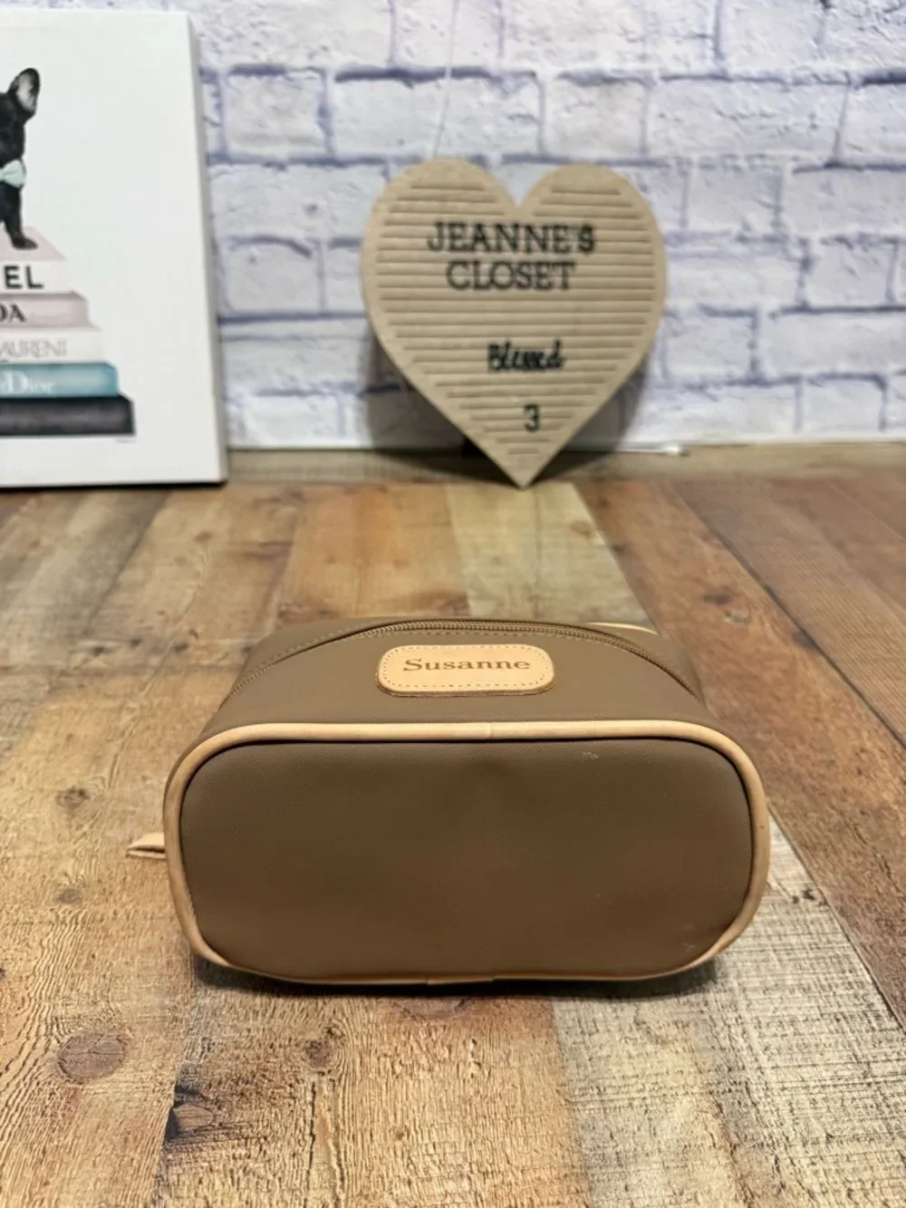 Jon Hart Makeup Case Susanne